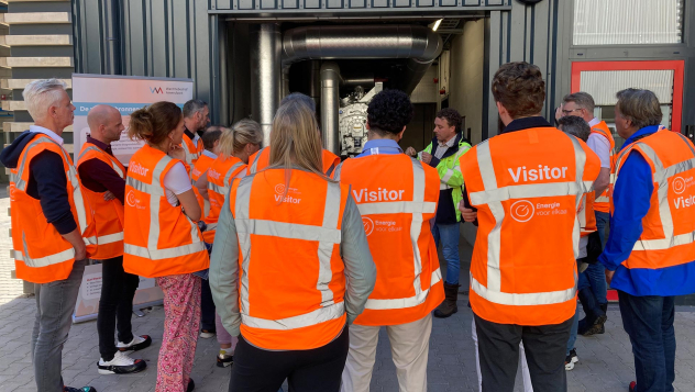 Vereniging Eigen Huis kijkt bij de warmtepomp van Eemwarmte